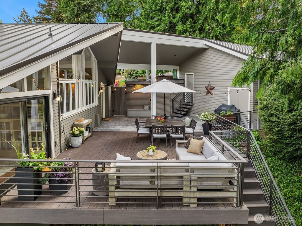 Photo of 400 Detwiller Lane, Bellevue, WA 98004 (MLS # 2392717)