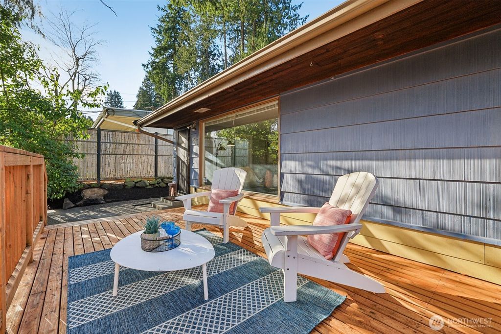 Photo of 10219 15th Avenue NE, Seattle, WA 98125 (MLS # 2467239)