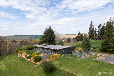 Photo of 800 Eckler ST, Dayton, WA 99328 (MLS # 2502717)