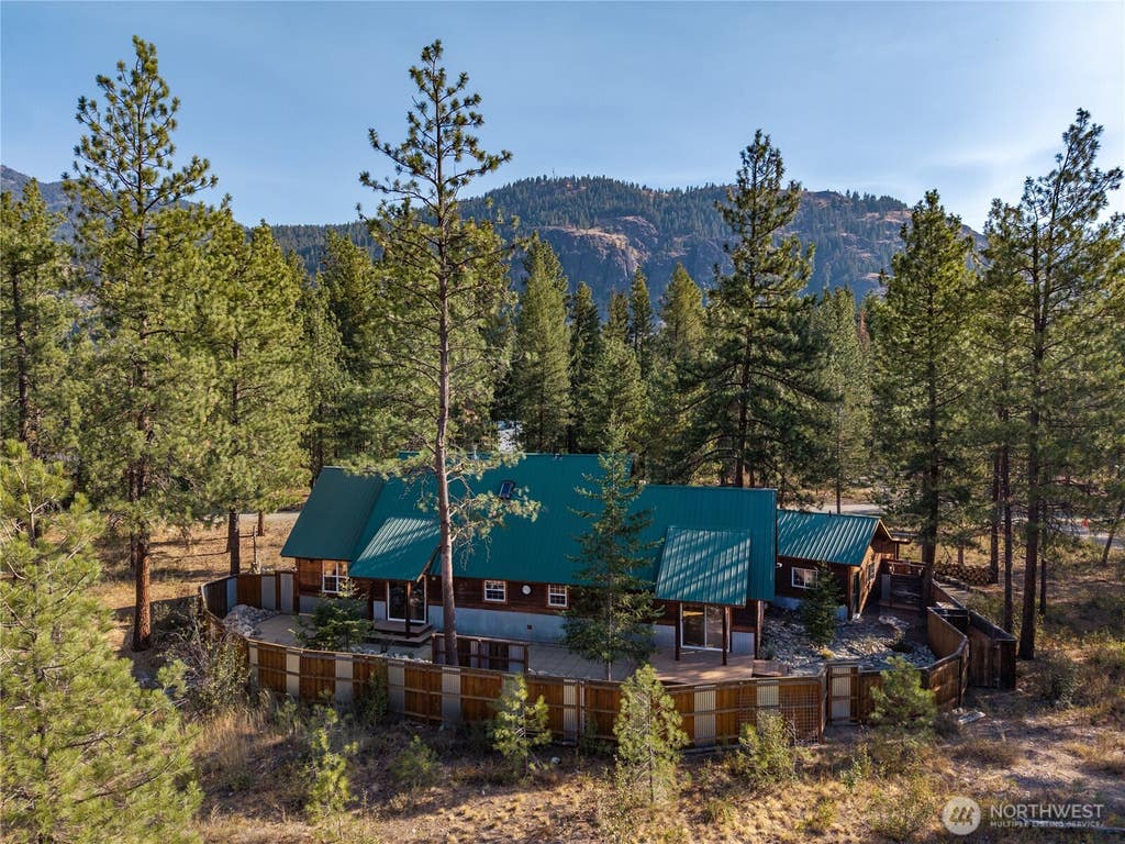 Photo of 9 Deer Run Loop Road, Winthrop, WA 98856 (MLS # 2569854)