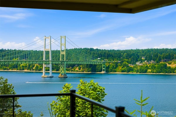 1774 N JACKSON AVE, TACOMA, WA 98406 - Image ccbfeddc864d66f192024b3be28dd93a/557919355