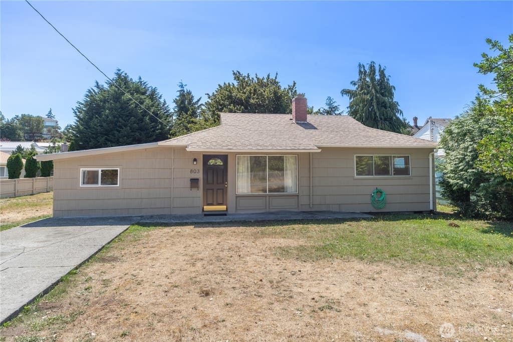 Photo of 803 T Street, Port Townsend, WA 98368 (MLS # 2558116)