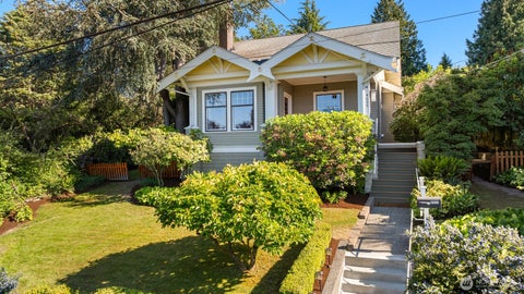 Photo of 4055 SW Holgate Street, Seattle, WA 98116 (MLS # 2534524)