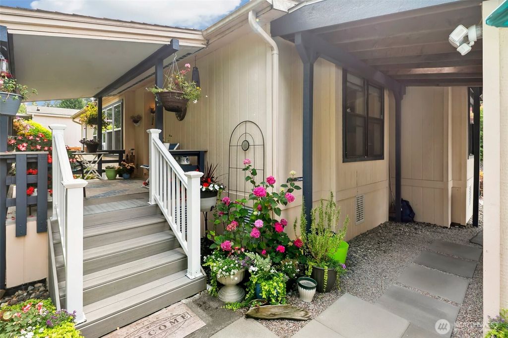 Photo of 5810 Fleming Street #92, Everett, WA 98203 (MLS # 2426705)