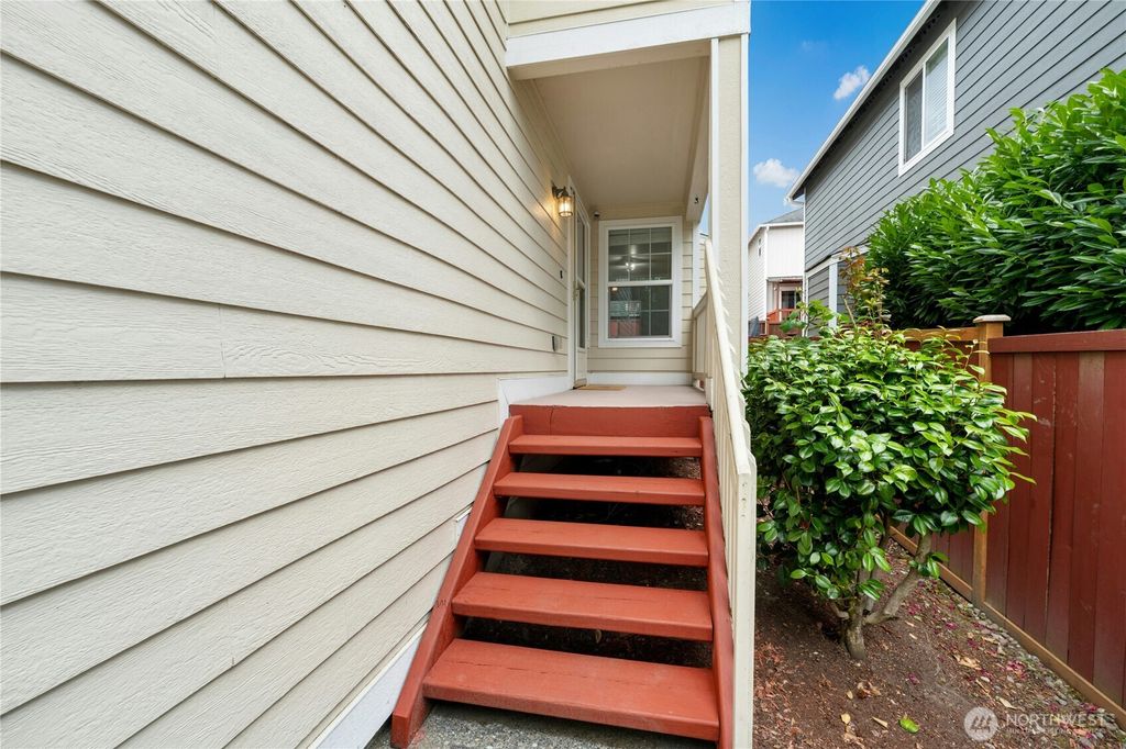 Photo of 19350 113th Avenue SE, Kent, WA 98031 (MLS # 2404764)