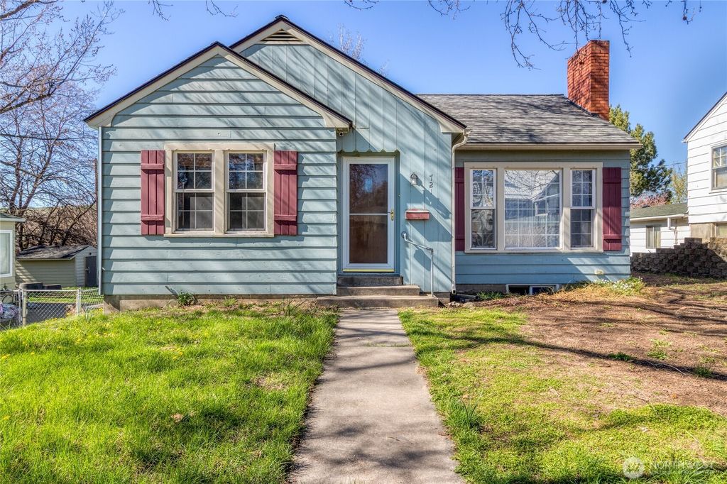 Photo of 721 E Spring Street, Dayton, WA 99368 (MLS # 2503041)