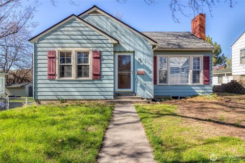 Photo of 721 E Spring Street, Dayton, WA 99368 (MLS # 2503041)