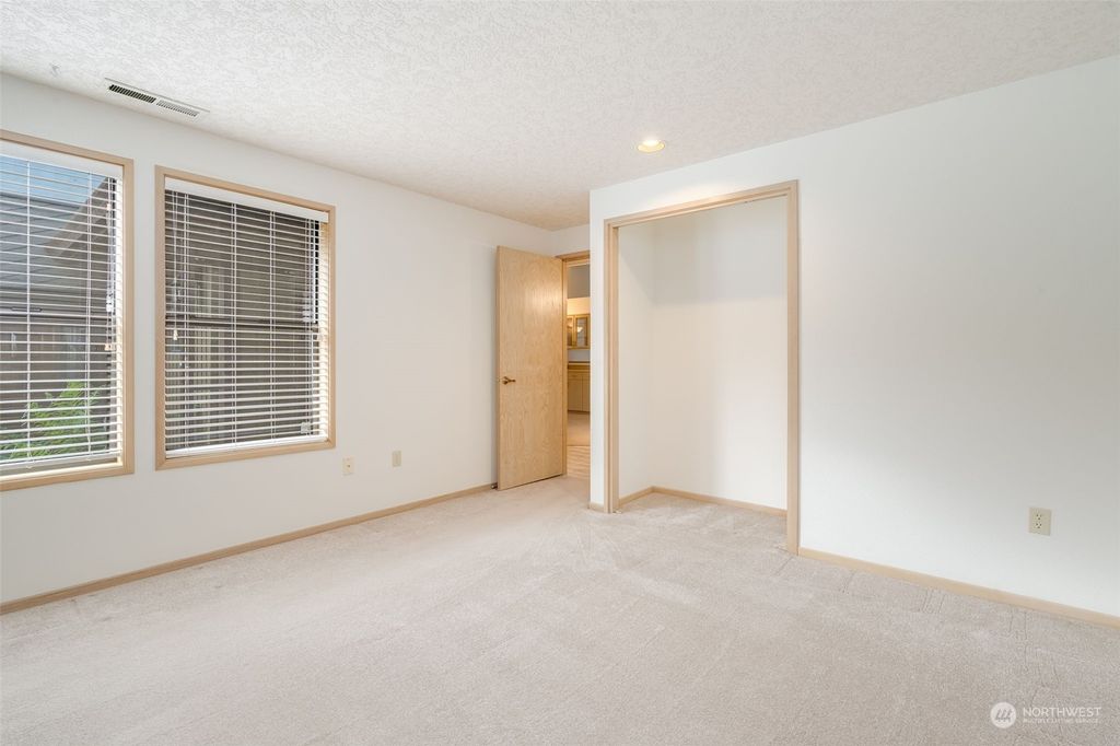 listing image 9368785154742733168