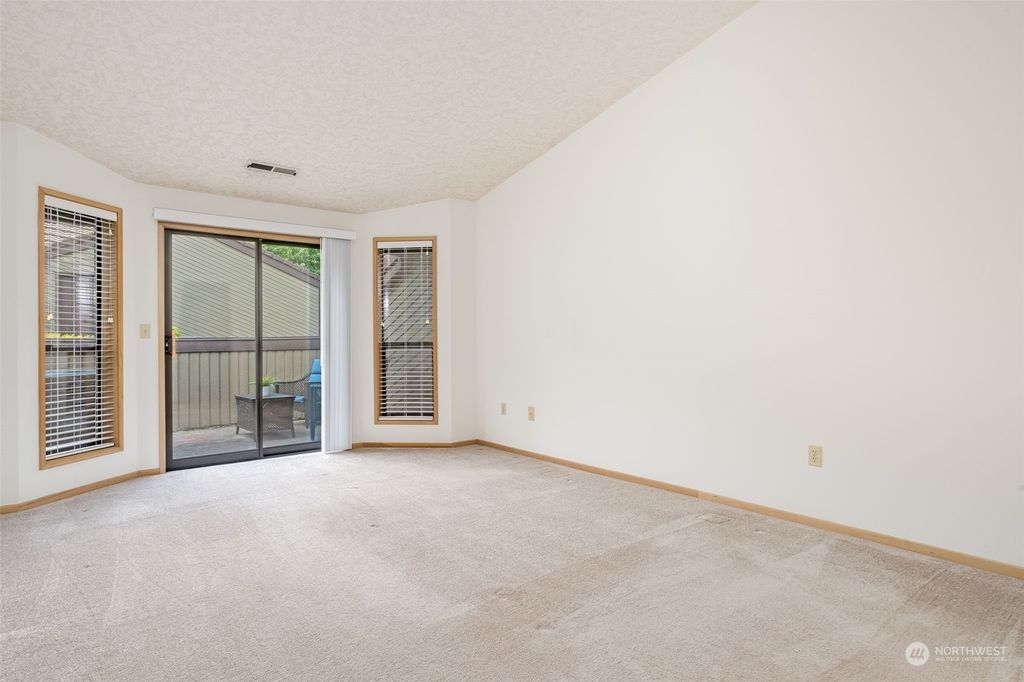 listing image 9367653264376605600