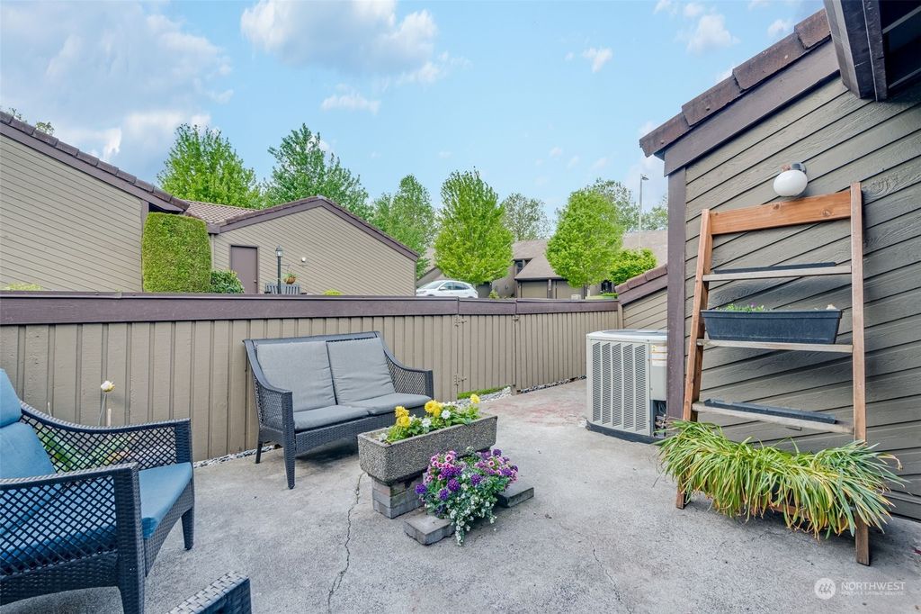 listing image 9368307344121007672