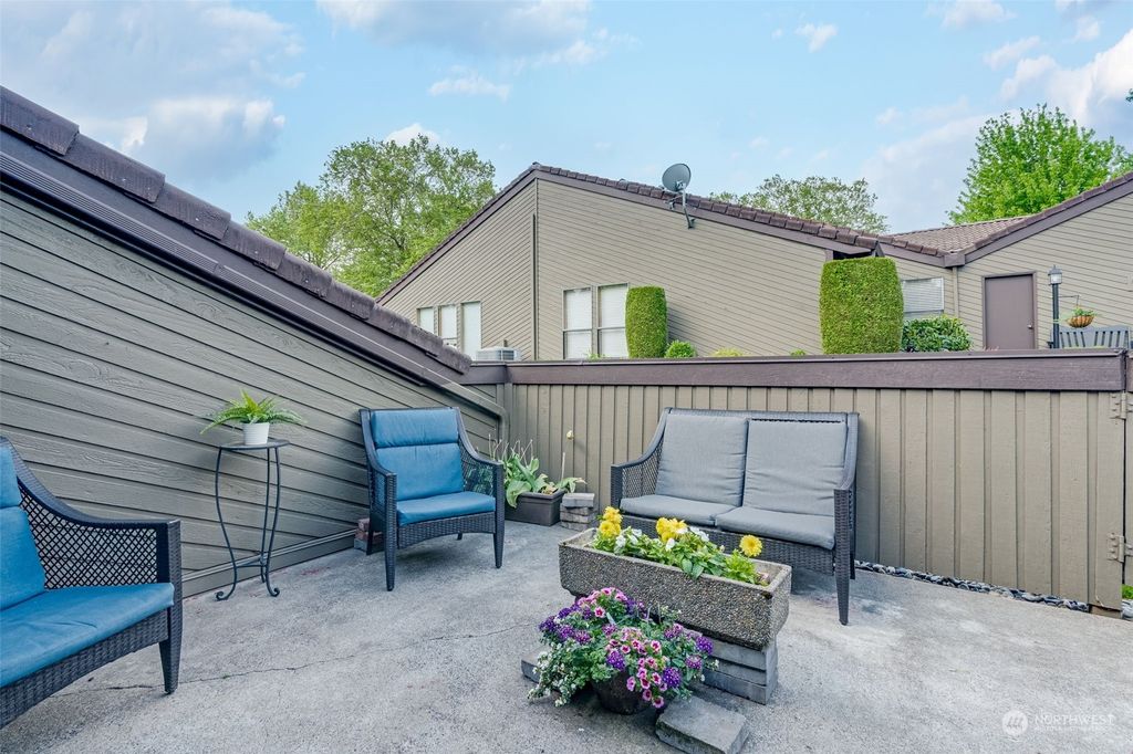 listing image 9365432031898267316