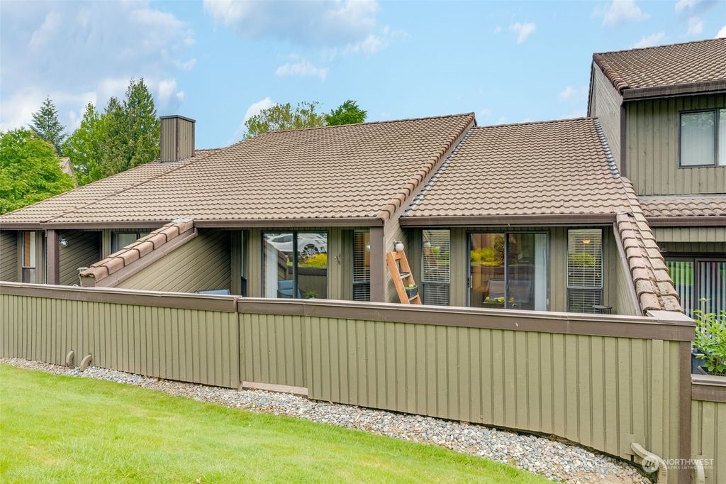 listing image 9361563242482521317