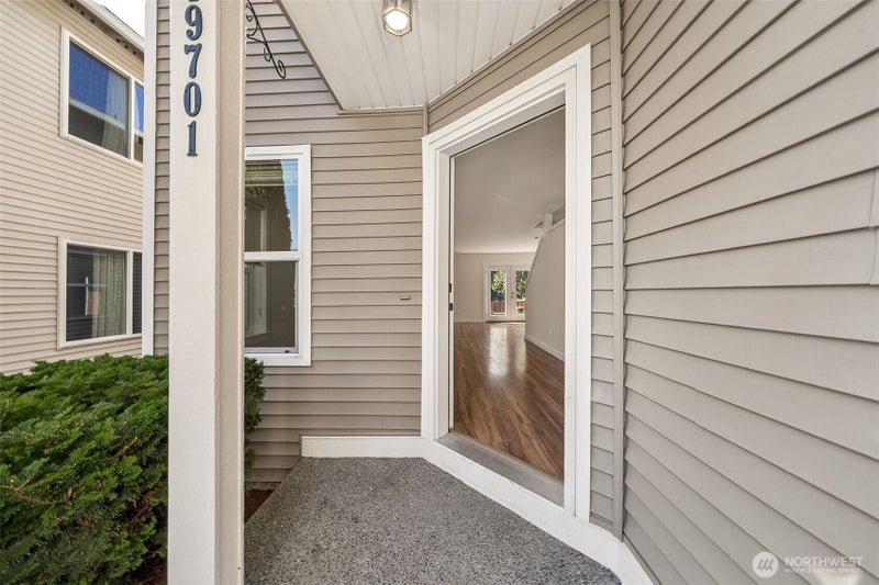 19701 100th Street E