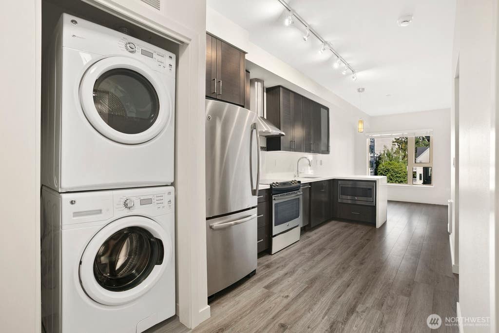 Photo of 1760 NW 56th Street #421, Seattle, WA 98107 (MLS # 2537648)