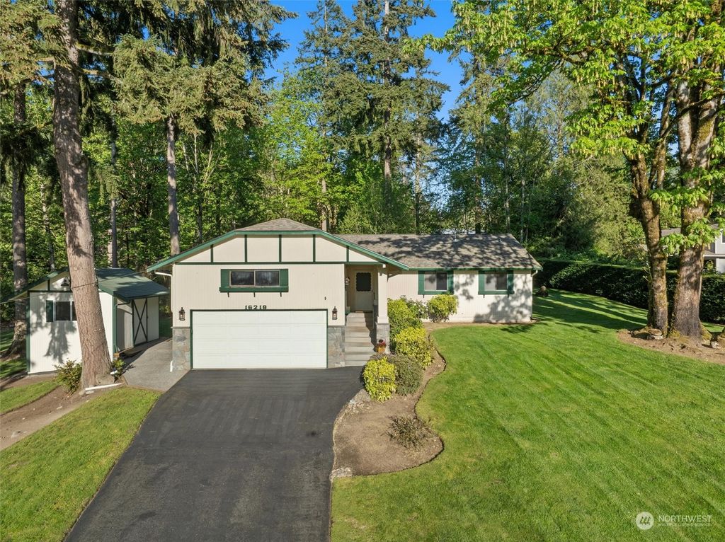 Photo of 16218 216th Avenue NE, Woodinville, WA 98077 (MLS # 2233720)