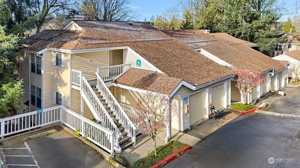 Photo of 2630 118th Avenue SE #6-101, Bellevue, WA 98005 (MLS # 2189373)