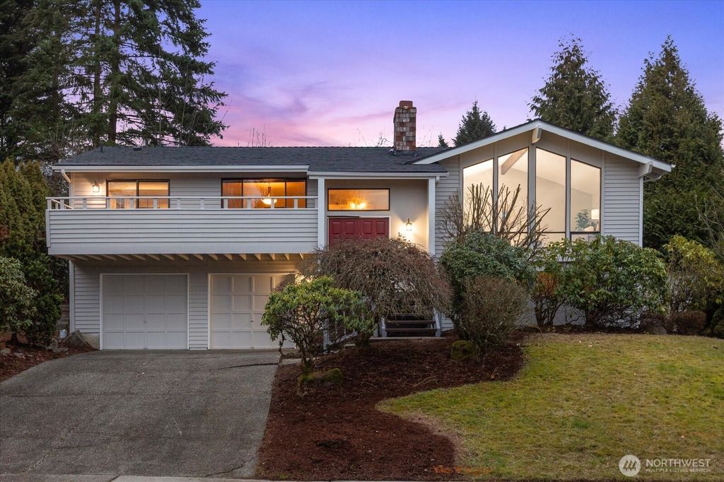 Photo of 5207 154th Avenue NE, Redmond, WA 98052 (MLS # 2473165)