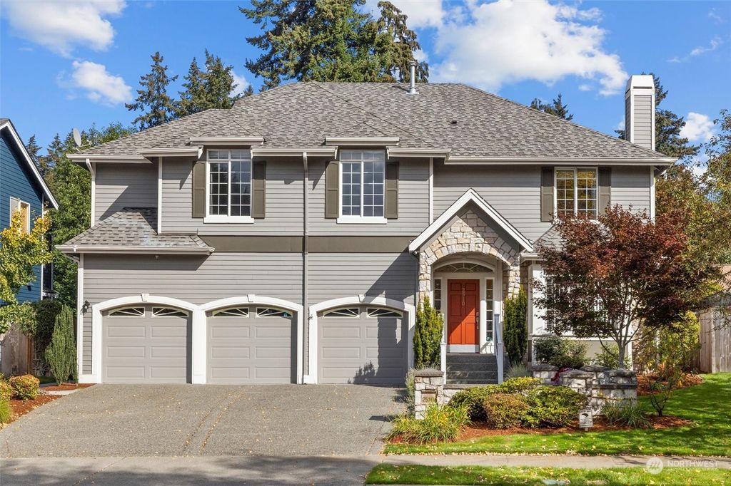 Photo of 2510 Monroe Court NE, Renton, WA 98056 (MLS # 2325397)