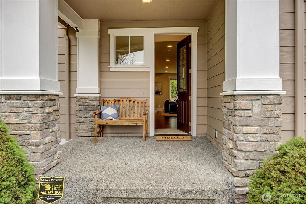 Photo of 5231 NE 6th Street, Renton, WA 98059 (MLS # 2511964)