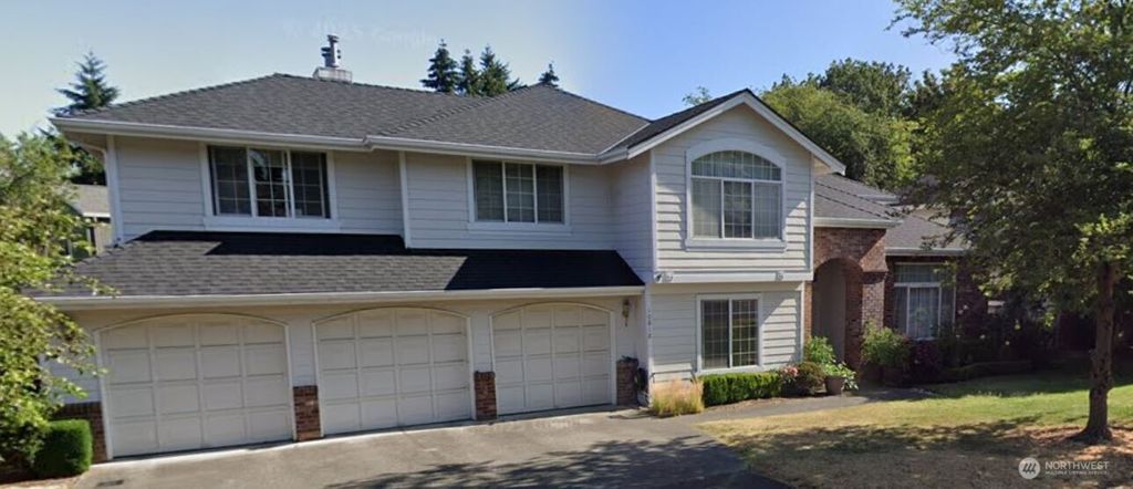 Photo of 10818 NE 60th Street, Kirkland, WA 98033 (MLS # 2516506)