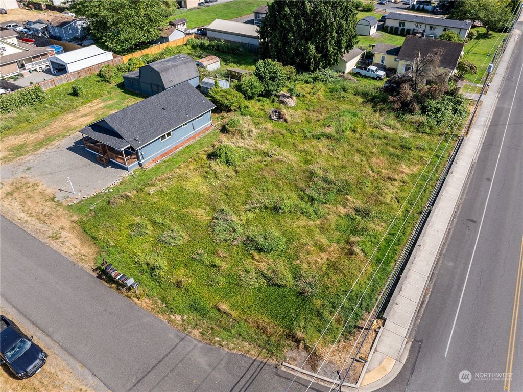 Photo of 0 Clay Street, Algona, WA 98001 (MLS # 2258844)