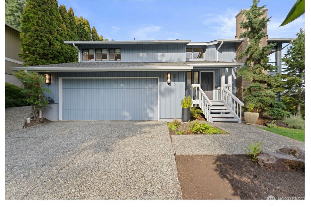 Photo of 18430 NE 15th Place, Bellevue, WA 98008 (MLS # 2427799)
