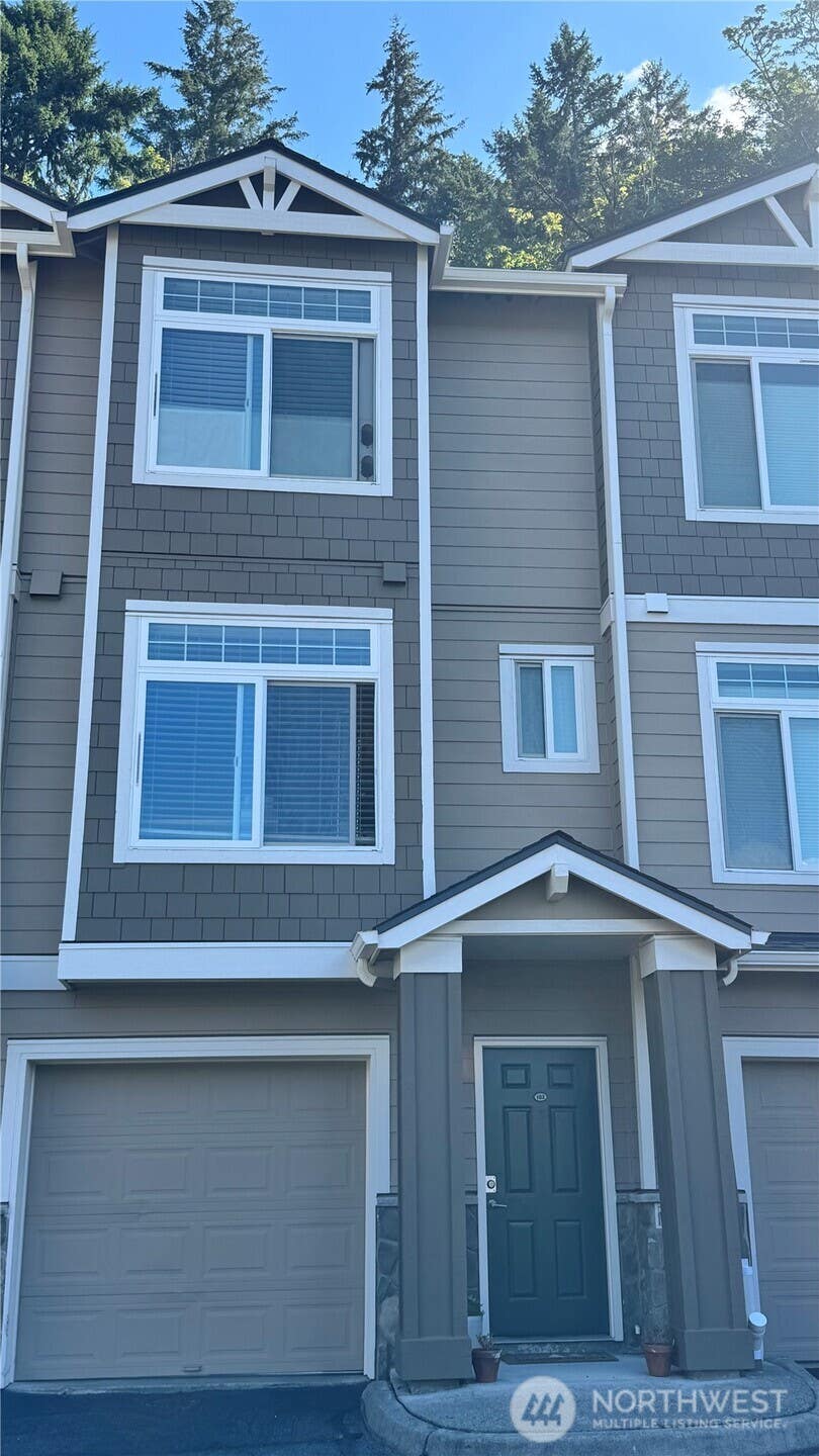 Photo of 3500 E Lake Sammamish Parkway SE #7-102, Sammamish, WA 98075 (MLS # 2561792)