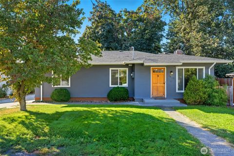 Photo of 1820 Delmont Street, Walla Walla, WA 99362 (MLS # 2435682)
