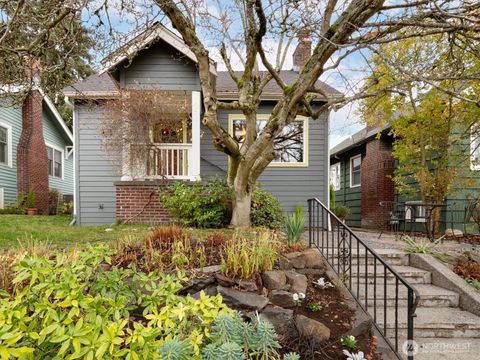 Photo of 612 NW 84th Street, Seattle, WA 98117 (MLS # 2466633)