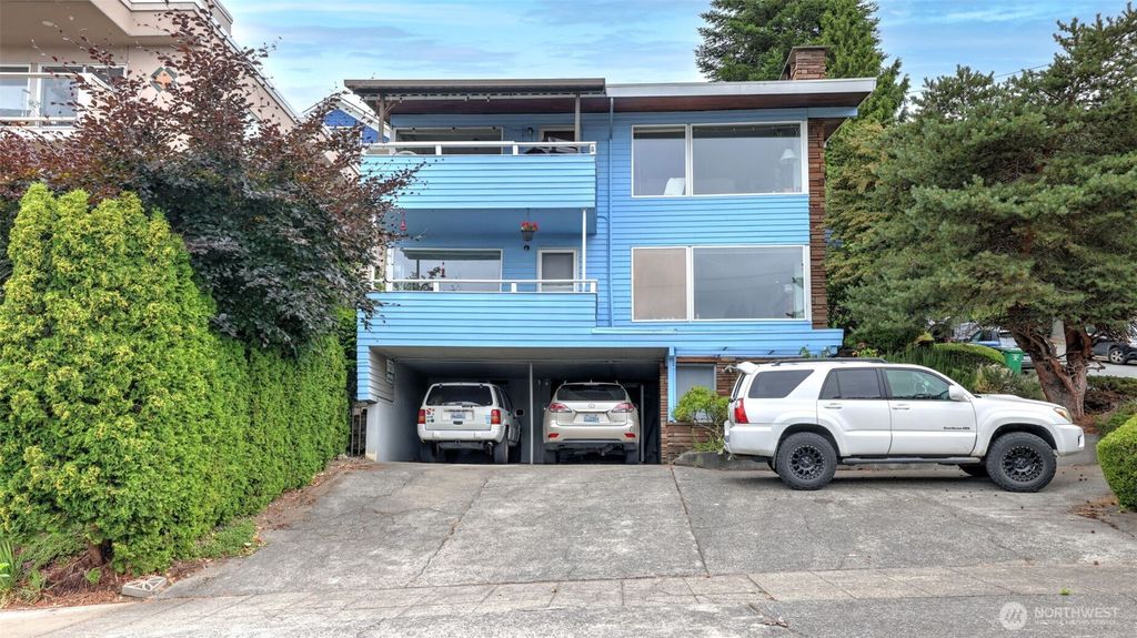 Photo of 1001 1st Avenue N, Seattle, WA 98109 (MLS # 2432471)