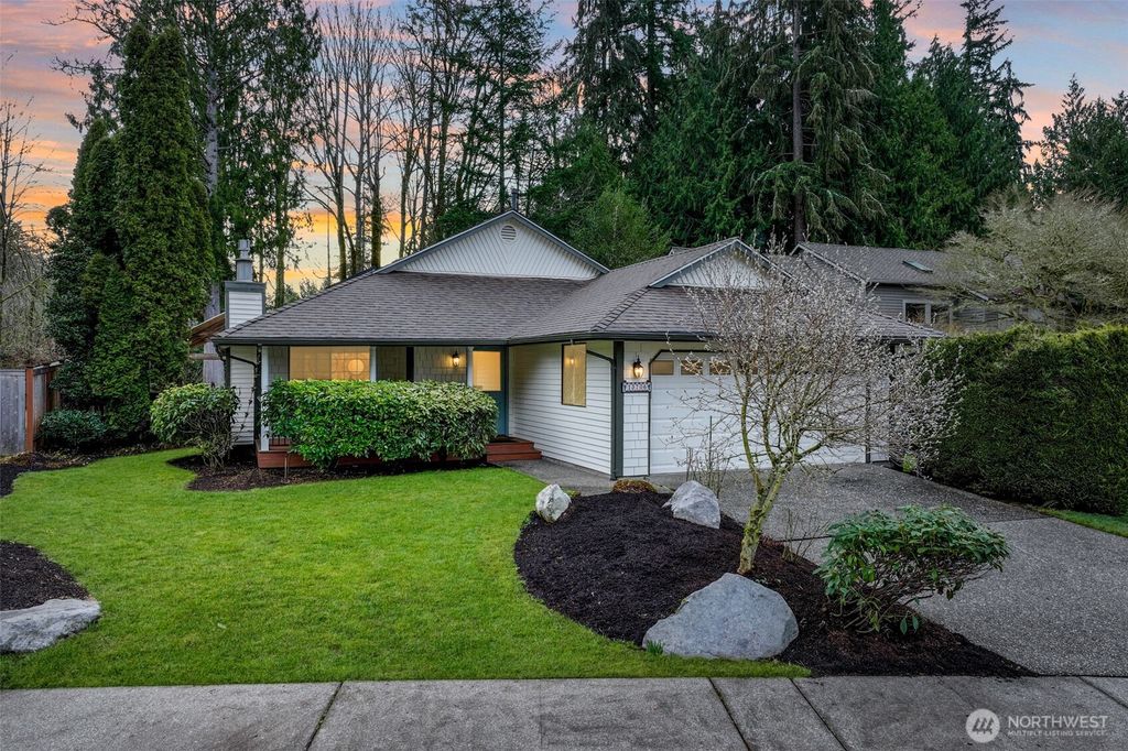 Photo of 13706 176th Avenue NE, Redmond, WA 98052 (MLS # 2341819)