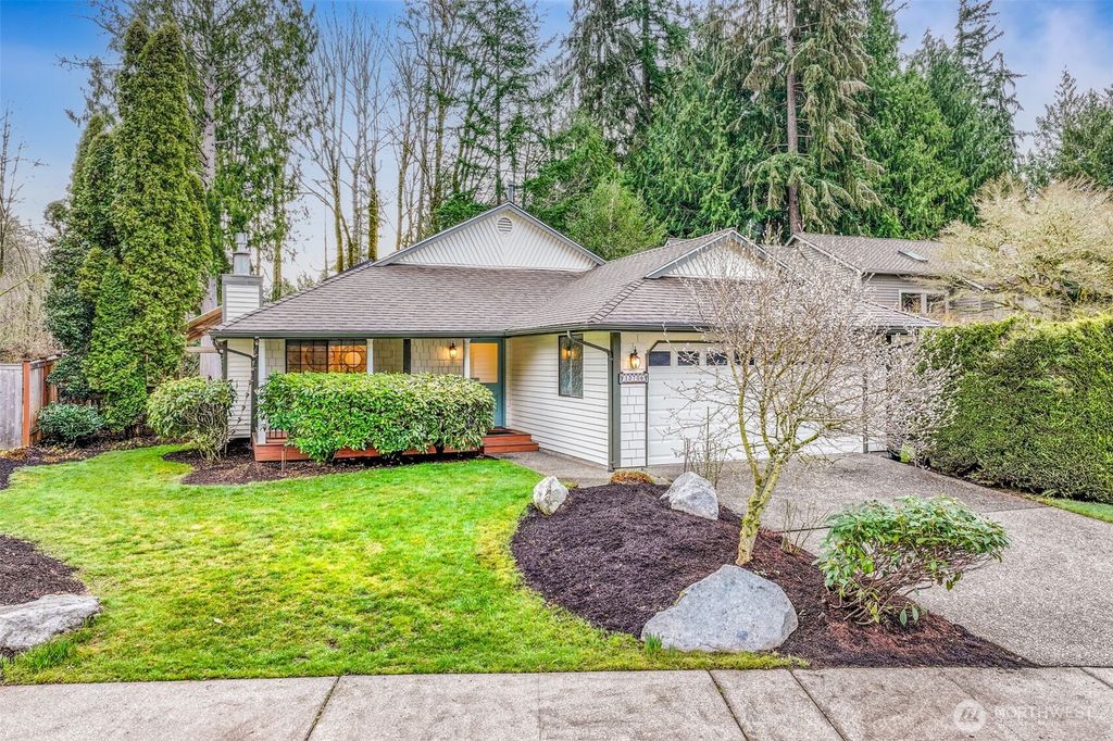Photo of 13706 176th Avenue NE, Redmond, WA 98052 (MLS # 2341819)