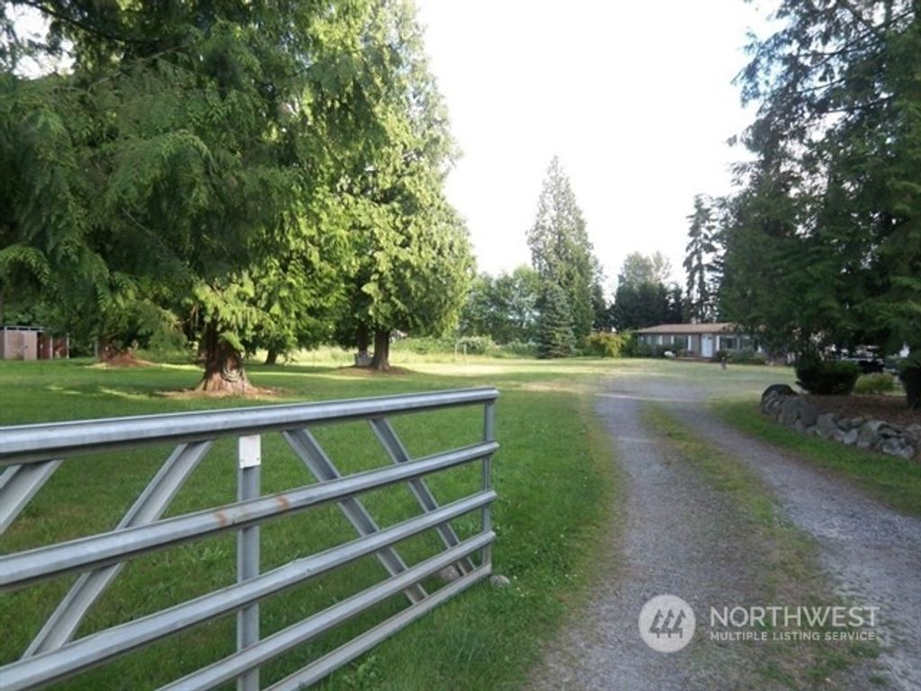 Photo of 3305 S 374th Street, Auburn, WA 98001 (MLS # 2001817)