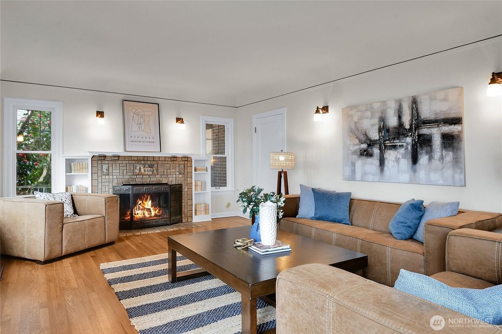 Photo of 1217 10th Avenue W, Seattle, WA 98119 (MLS # 2344738)