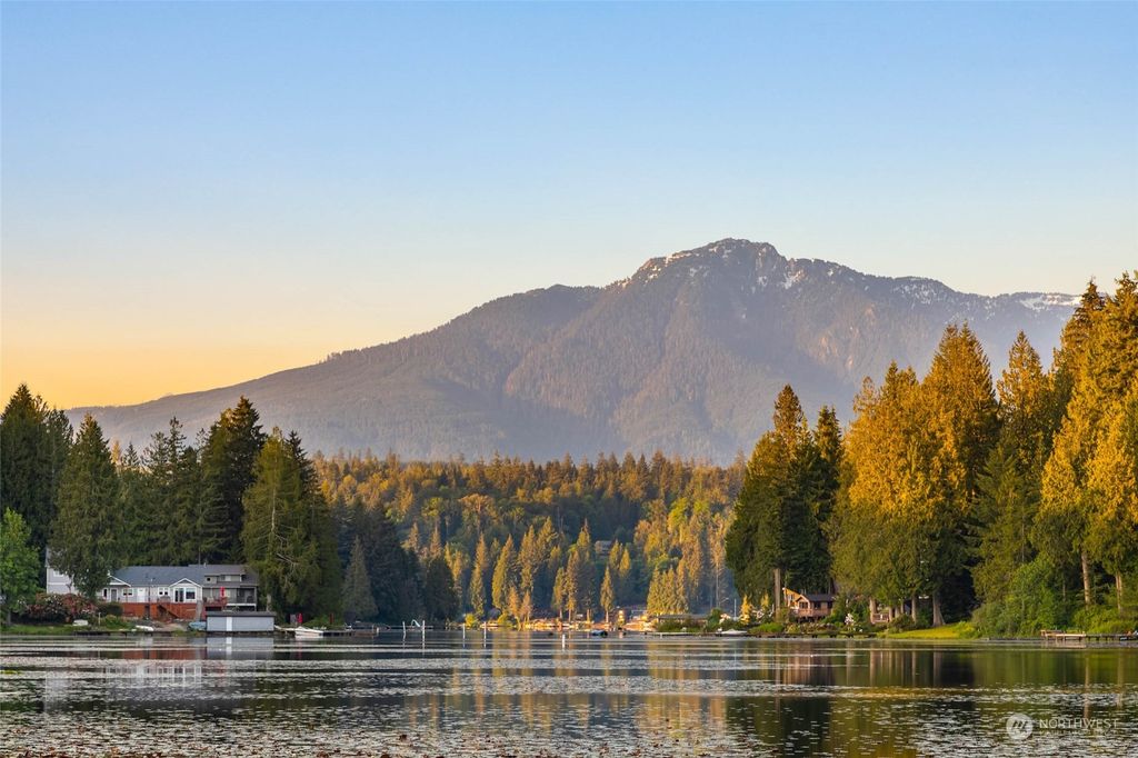 Photo of 1321 SW Lake Roesiger Road, Snohomish, WA 98290 (MLS # 2074752)