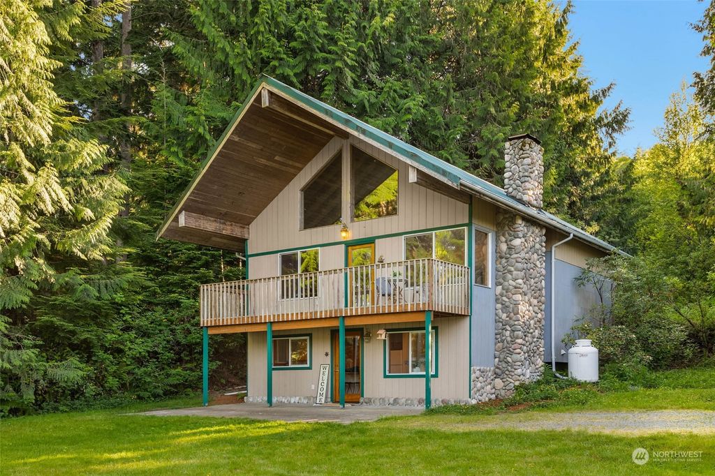 Photo of 1321 SW Lake Roesiger Road, Snohomish, WA 98290 (MLS # 2074752)