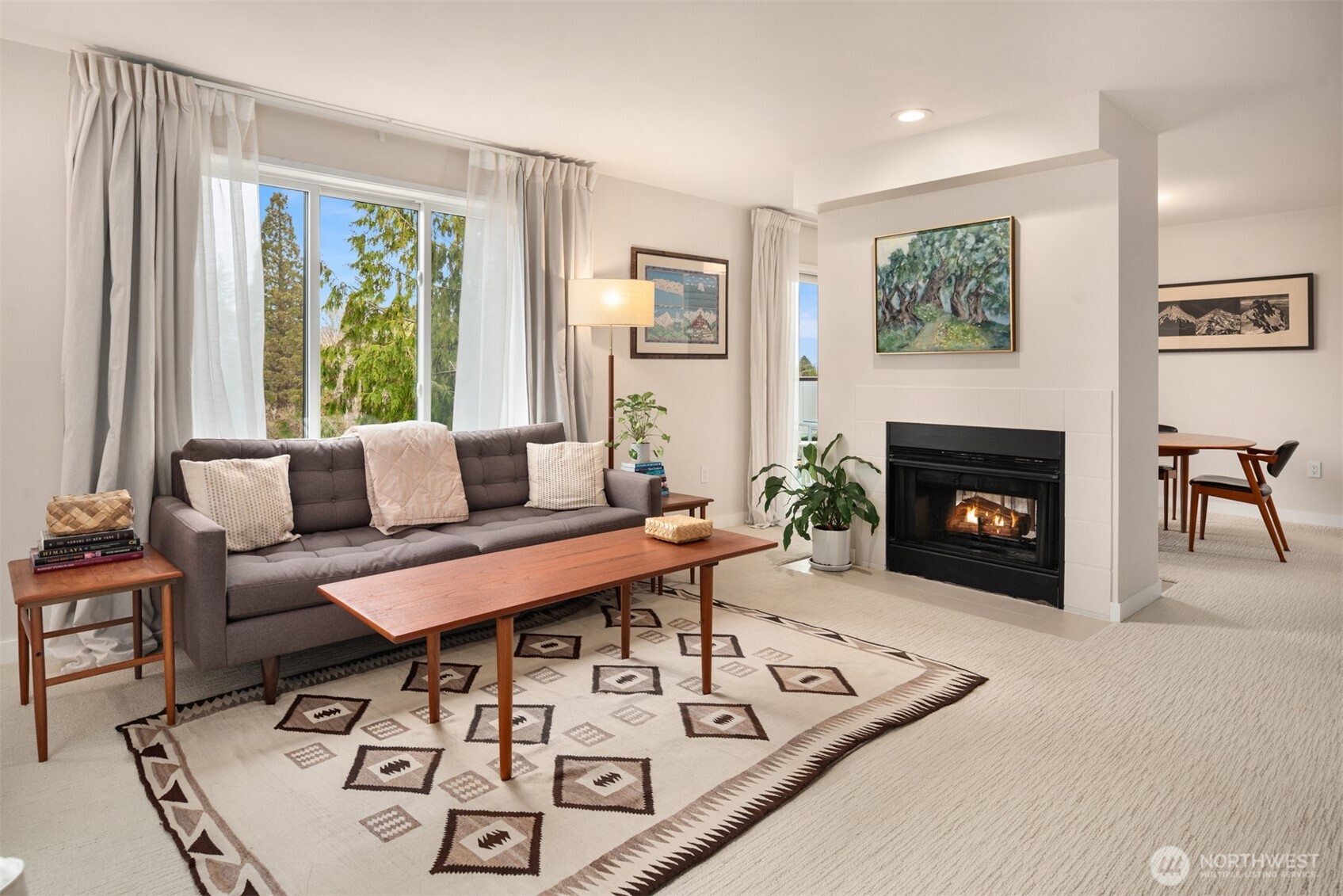 5225 50th Avenue NE 208