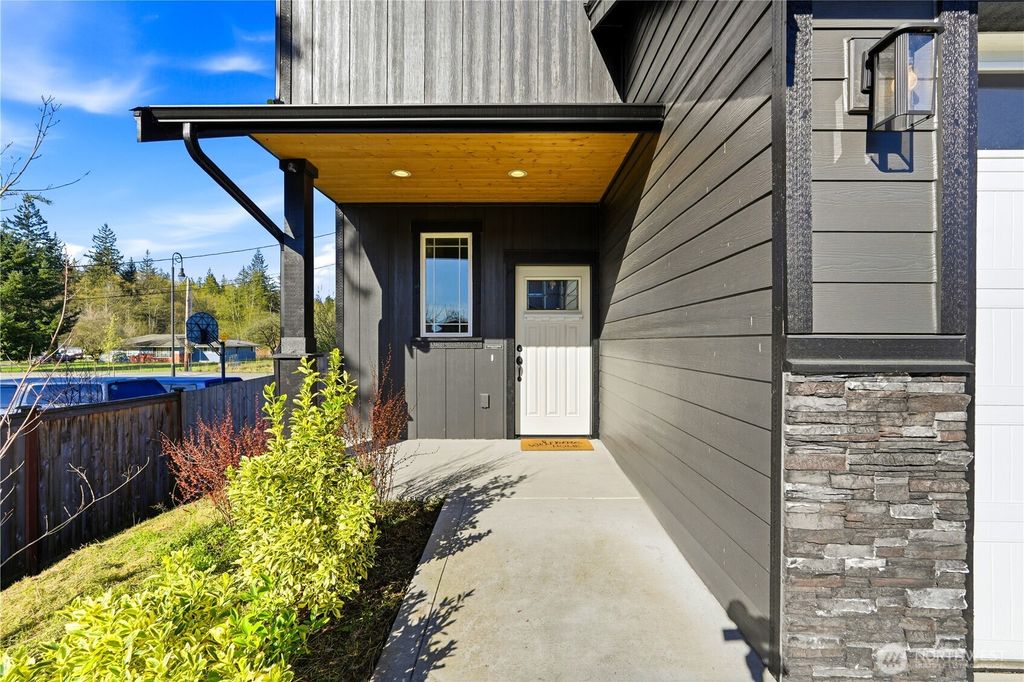 Photo of 2526 178th Place NE, Marysville, WA 98271 (MLS # 2503289)