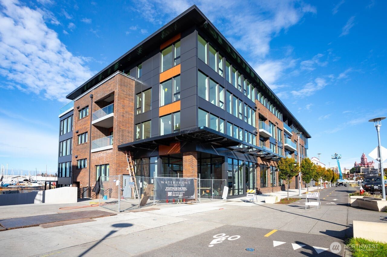 1025 Granary Avenue 104