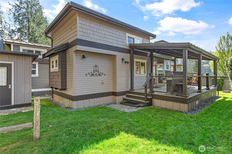 990 Lake Whatcom Boulevard 35