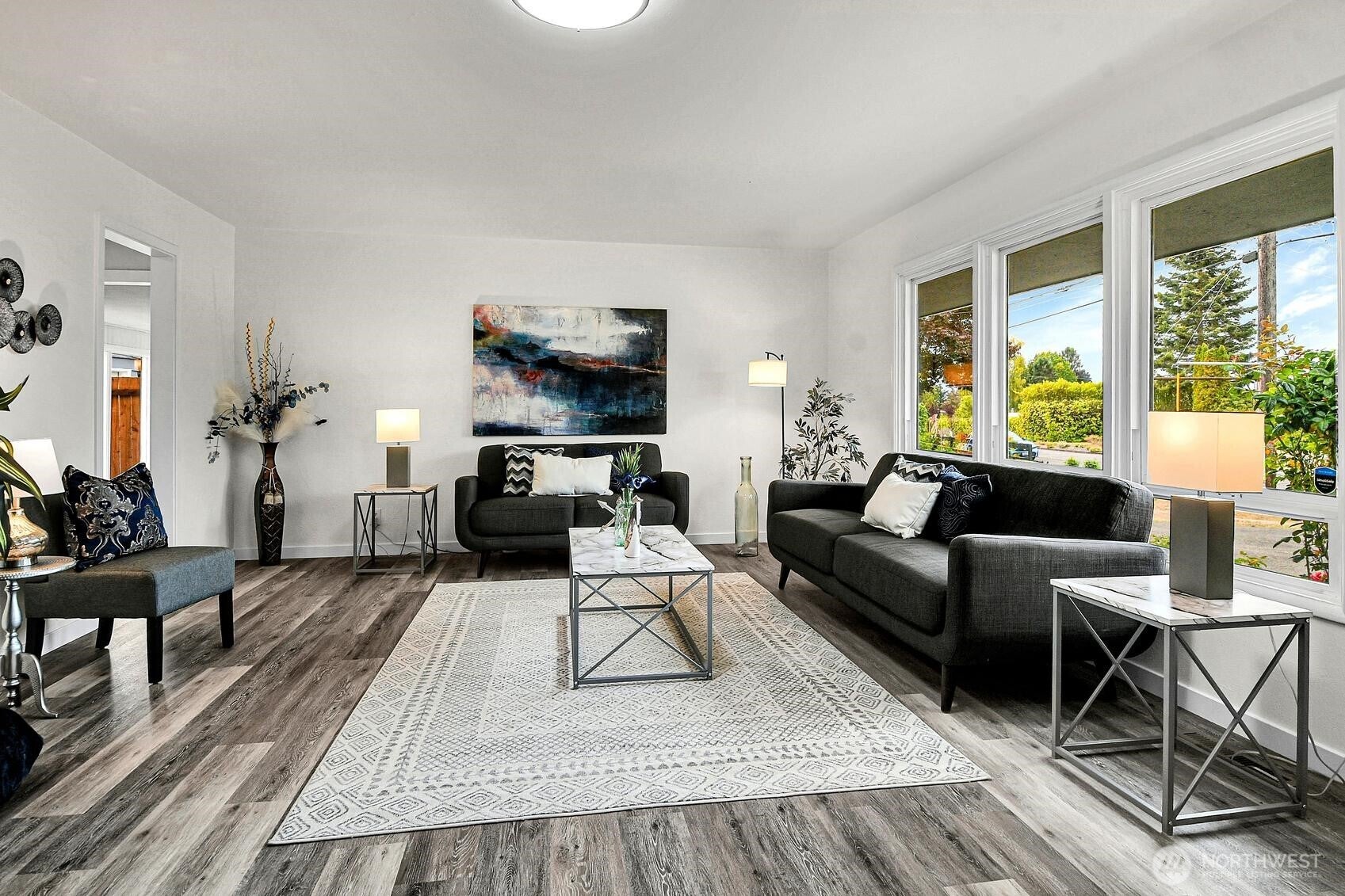 1321 N Skyline Drive