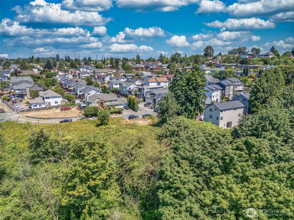 Photo of 20 xx S Raymond Street, Seattle, WA 98108 (MLS # 2410899)