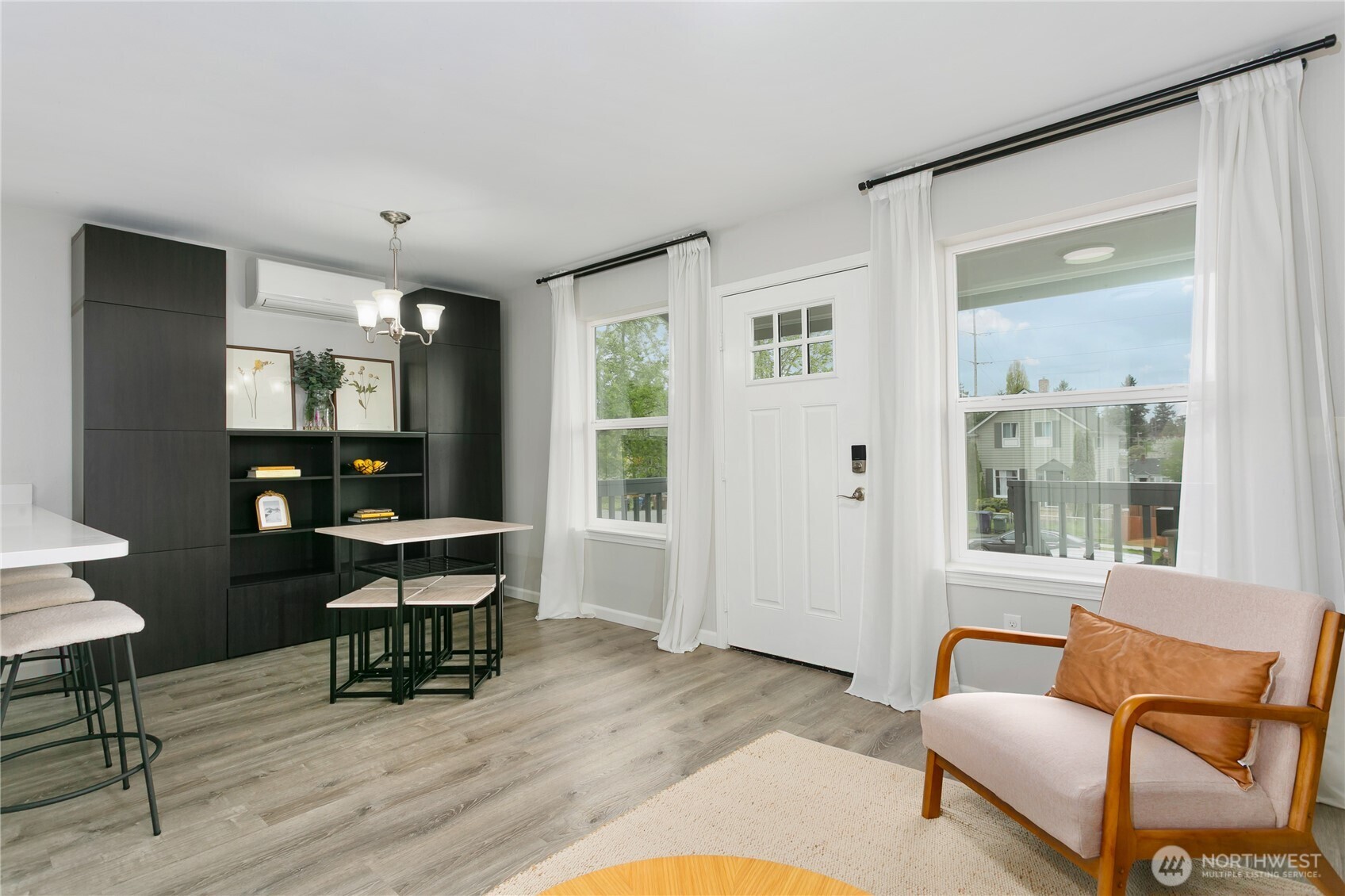 3827 S Cushman Avenue