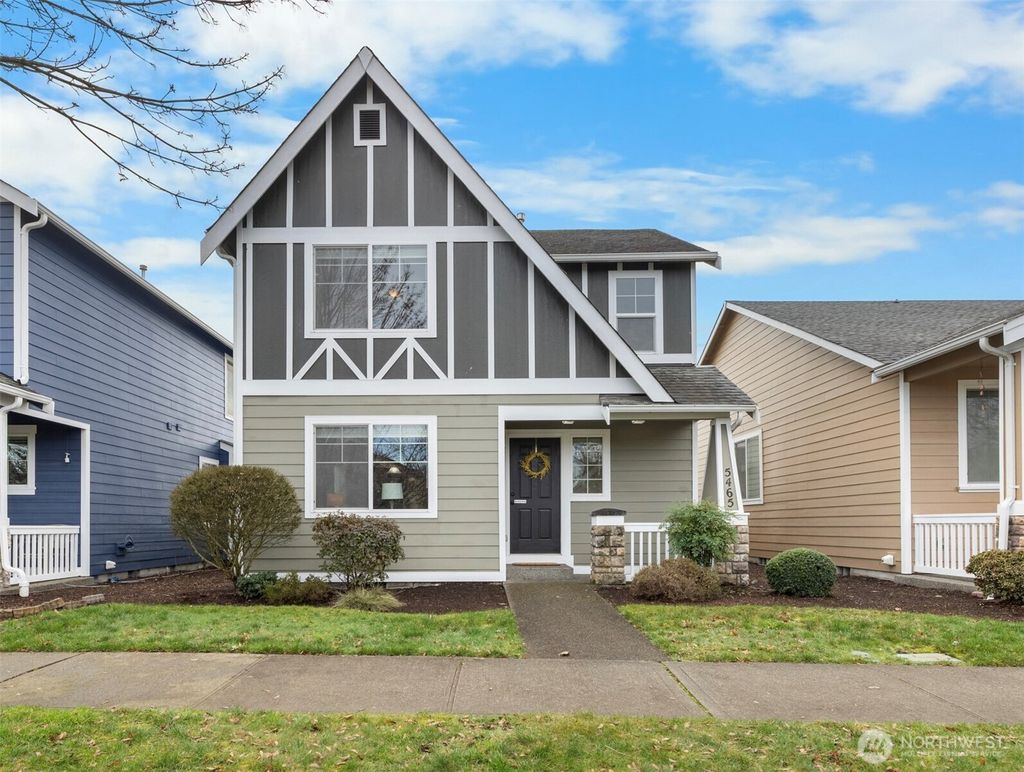 Photo of 5465 Balustrade Boulevard SE, Lacey, WA 98513 (MLS # 2455630)