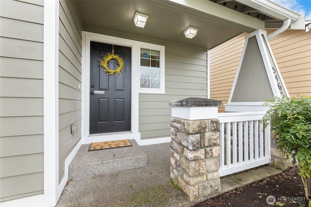 Photo of 5465 Balustrade Boulevard SE, Lacey, WA 98513 (MLS # 2455630)