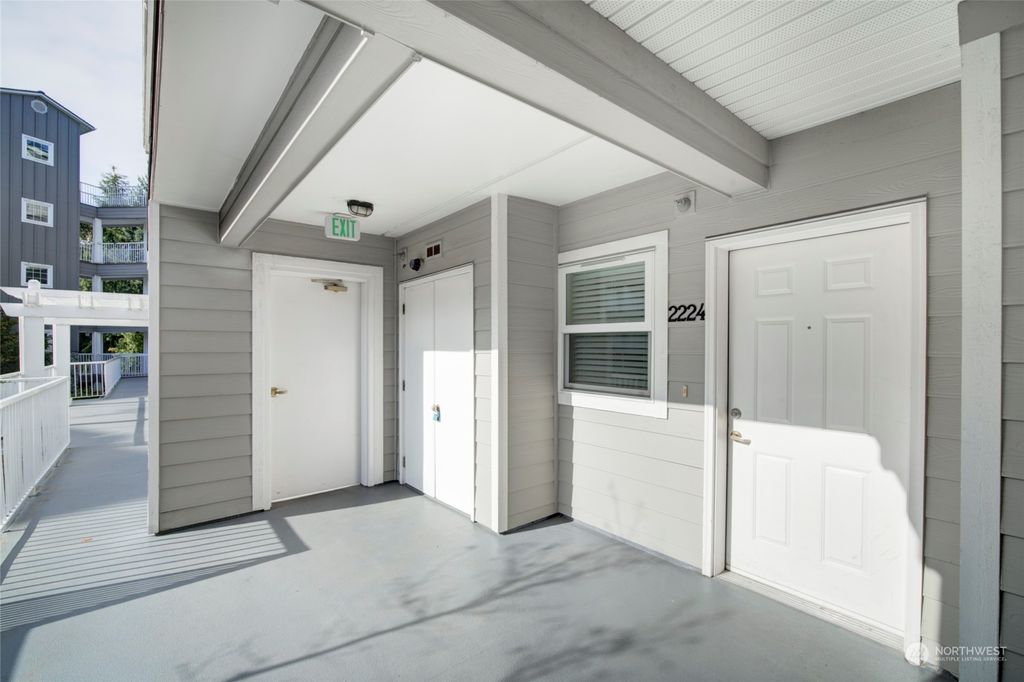 Photo of 1318 37th St St #2224, Everett, WA 98201 (MLS # 2167353)