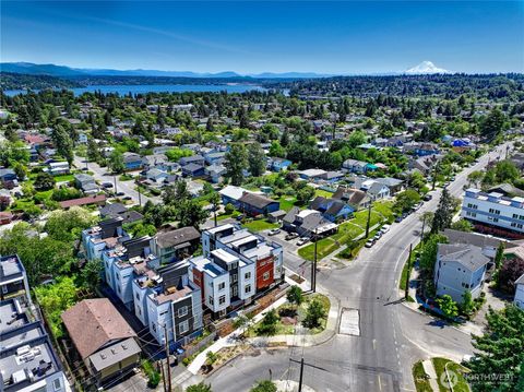 4302 S Holden Street Seattle WA 98118