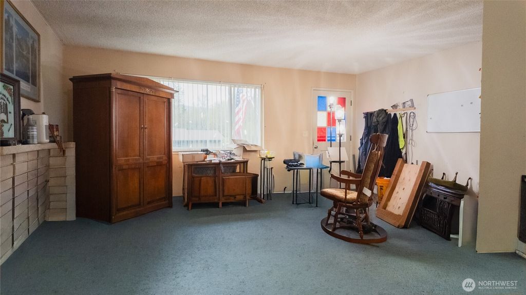 Photo of 17909 SE 121st Place, Renton, WA 98059 (MLS # 2507036)