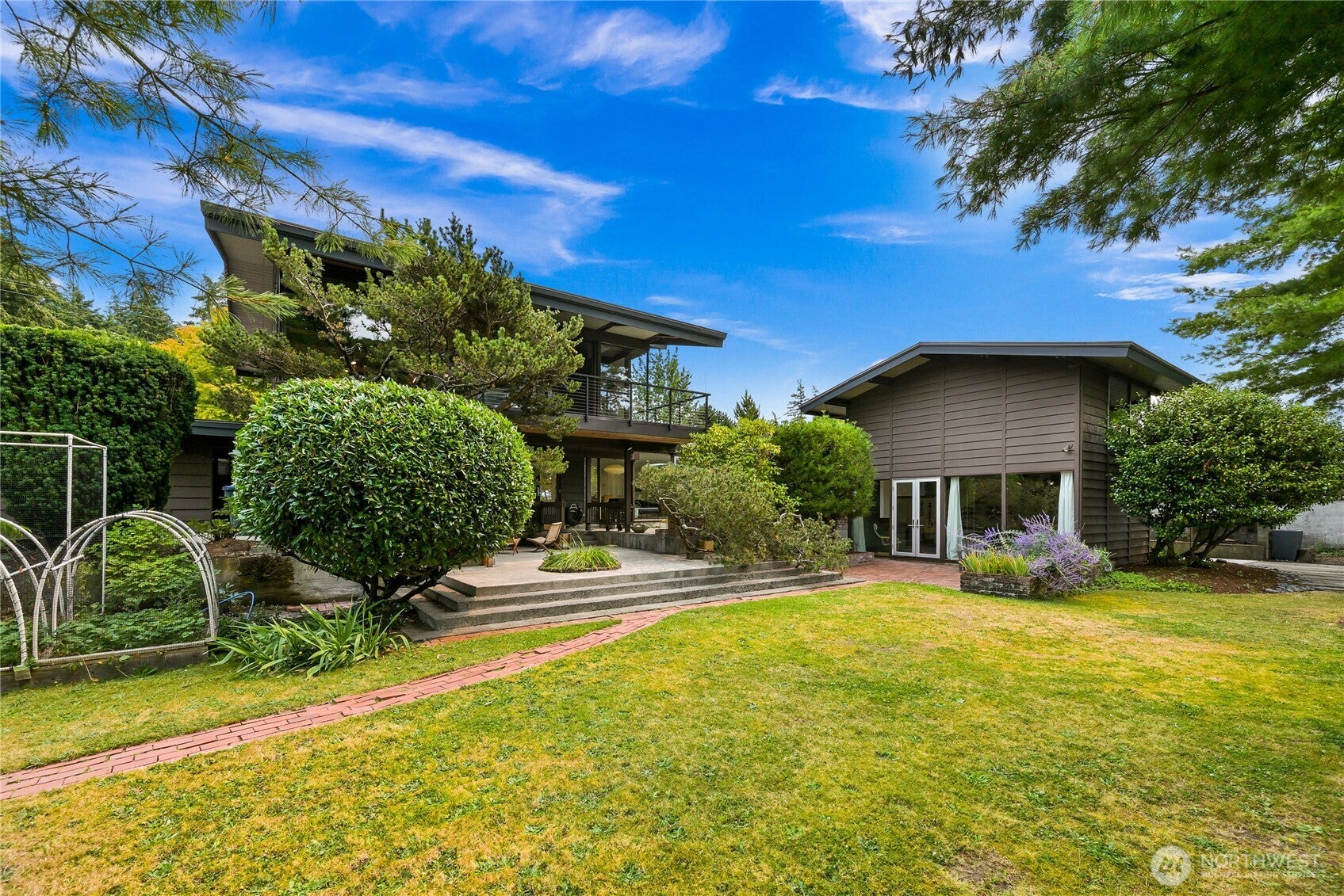 800 Highland Drive