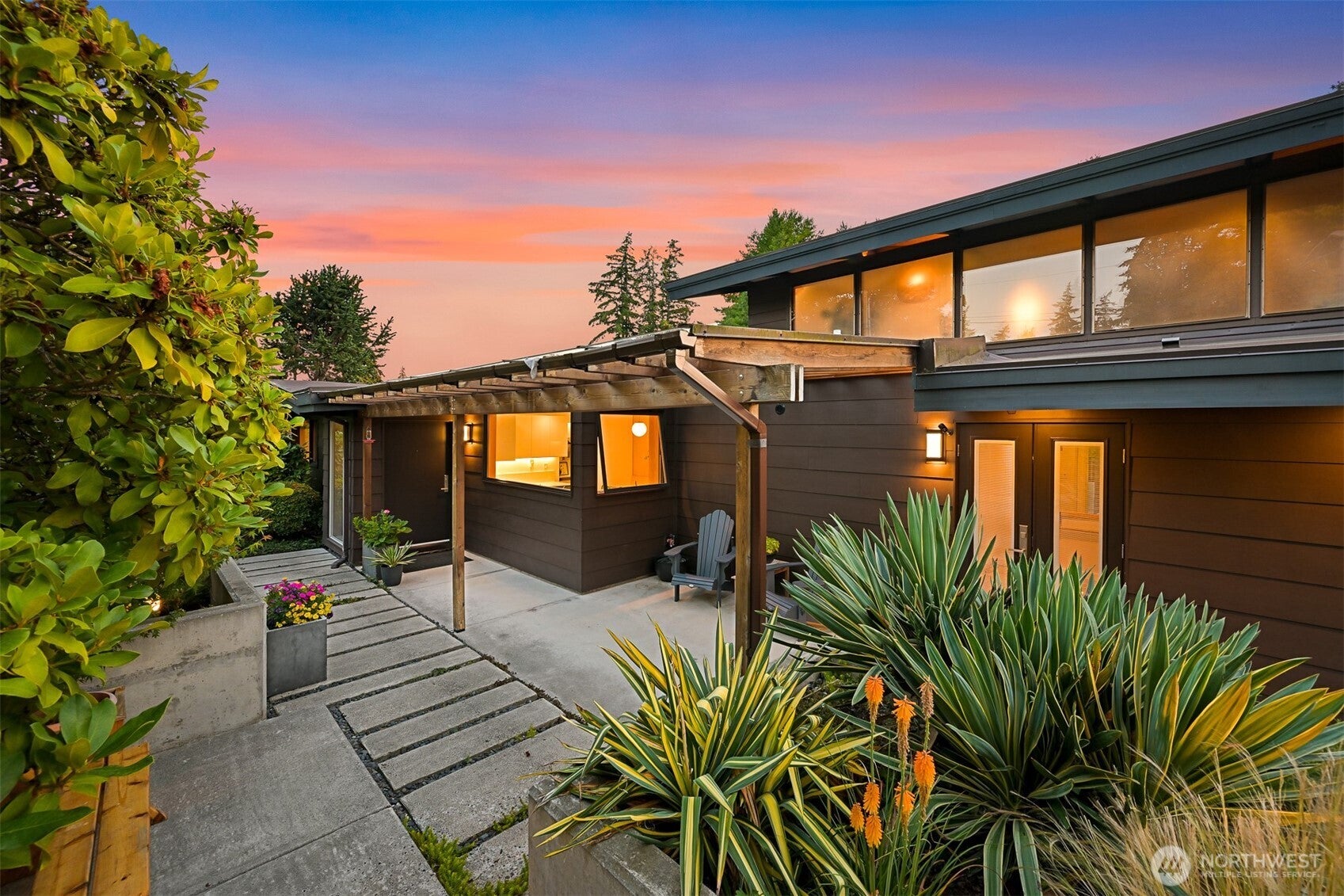 800 Highland Drive